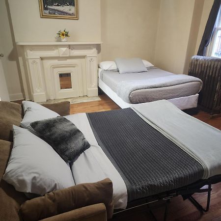 New York City Guesthouse Екстериор снимка