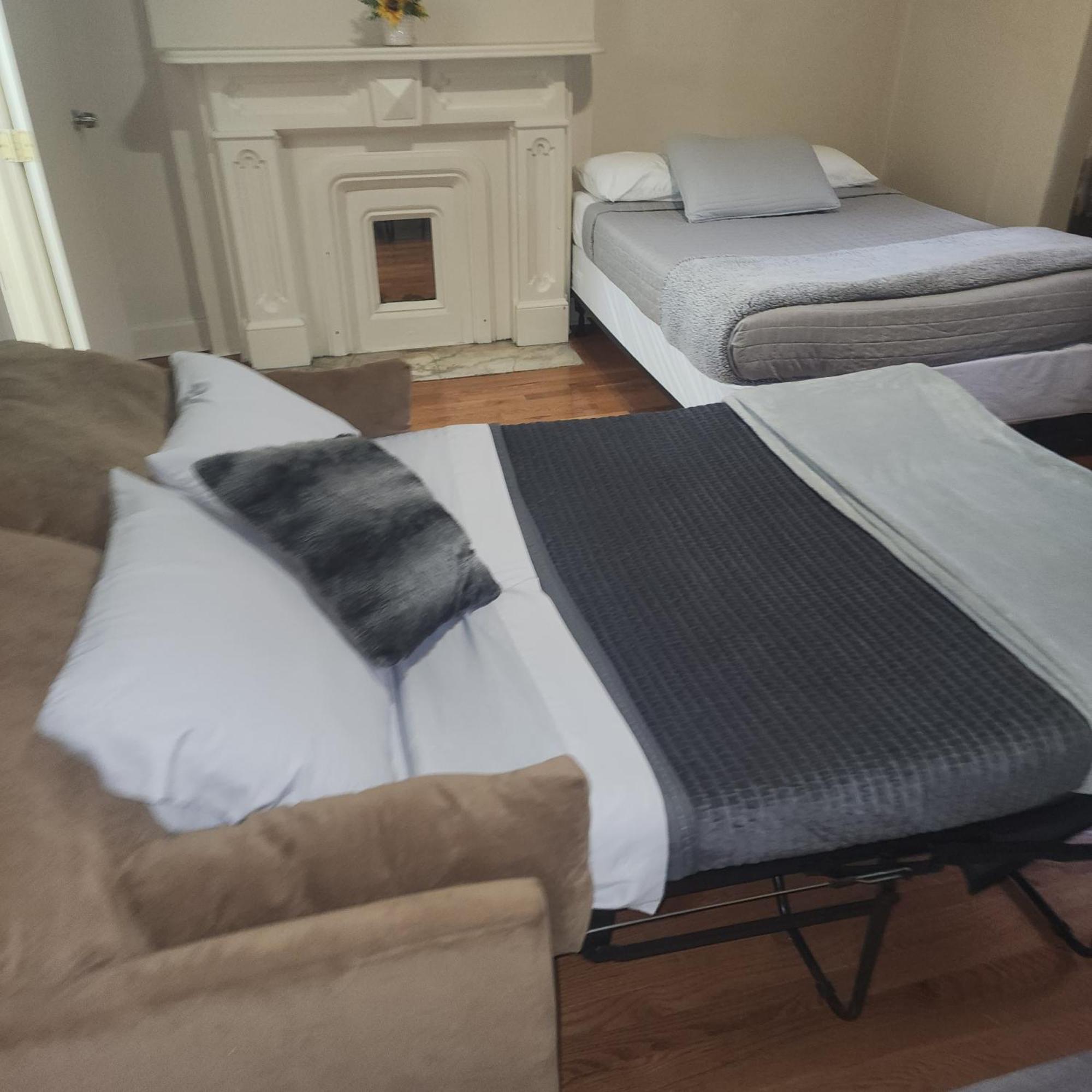 New York City Guesthouse Екстериор снимка